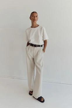 DISSH CHARLOTTE OFF WHITE CREW NECK TEE