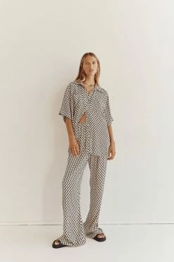 DISSH MAE BLACK/BEIGE GEO DRAWSTRING PANT