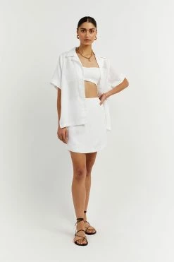 DISSH VIENNA WHITE LINEN CURVED CROP TOP 13 DISSH VIENNA WHITE LINEN CURVED CROP TOP -DISSH all-clothing Shop DNP05028WE.100 1 8eb914b8 a2f2 4e18 b9dc 6110593235e4