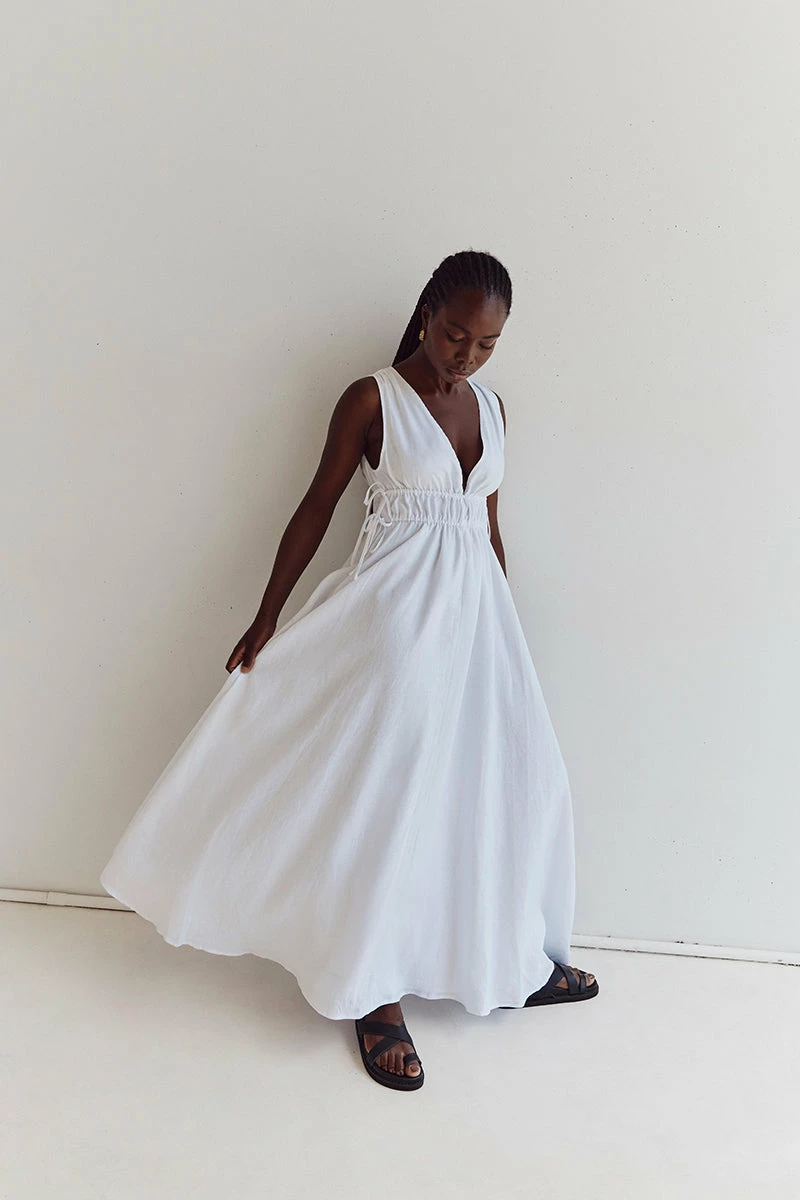 DISSH PIA WHITE LINEN LOW NECK MIDI DRESS 1 DISSH PIA WHITE LINEN LOW NECK MIDI DRESS