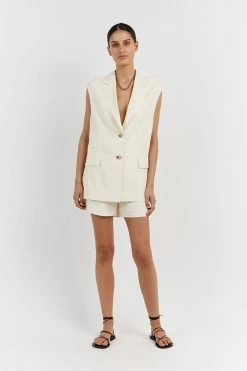 DISSH AMELIA OFF WHITE SLEEVELESS BLAZER