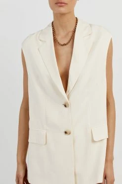 DISSH AMELIA OFF WHITE SLEEVELESS BLAZER 9 DISSH AMELIA OFF WHITE SLEEVELESS BLAZER -DISSH all-clothing Shop DQF02023OW.105 4