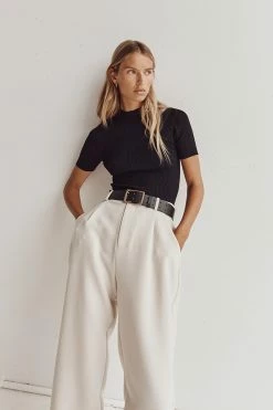 DISSH DONNA BLACK SHORT SLEEVE KNIT TOP