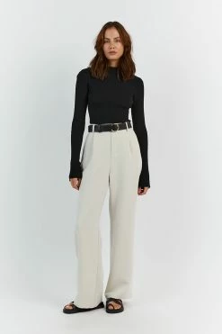 DISSH DONNA BLACK SLEEVED KNIT TOP