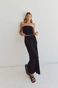 DISSH CARRIE BLACK MIDI SKIRT 11 DISSH CARRIE BLACK MIDI SKIRT -DISSH all-clothing Shop WES05034BK.600